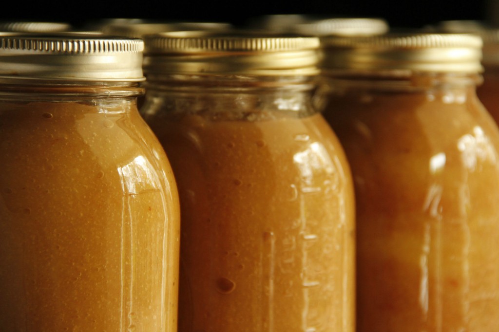 canned applesauce